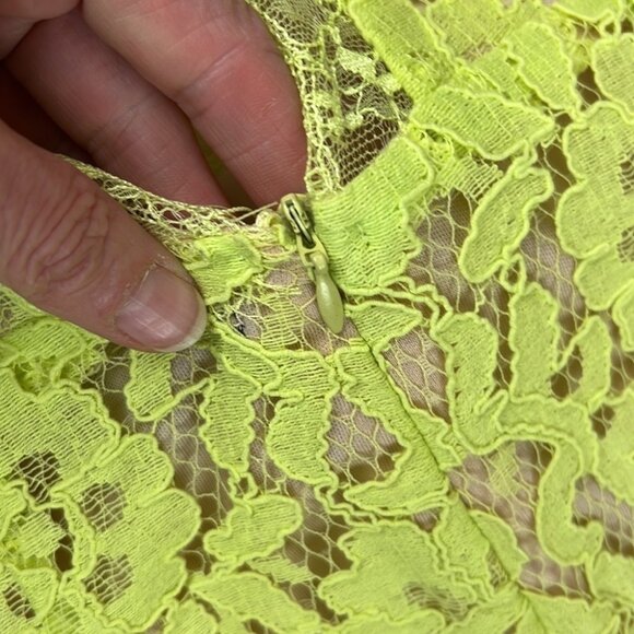 SOLD NWT Misguided Yellow Plunge Lace Midaxi Dress size 6 - Picture 7 of 11